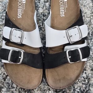 White Mountain Black and White Sandals